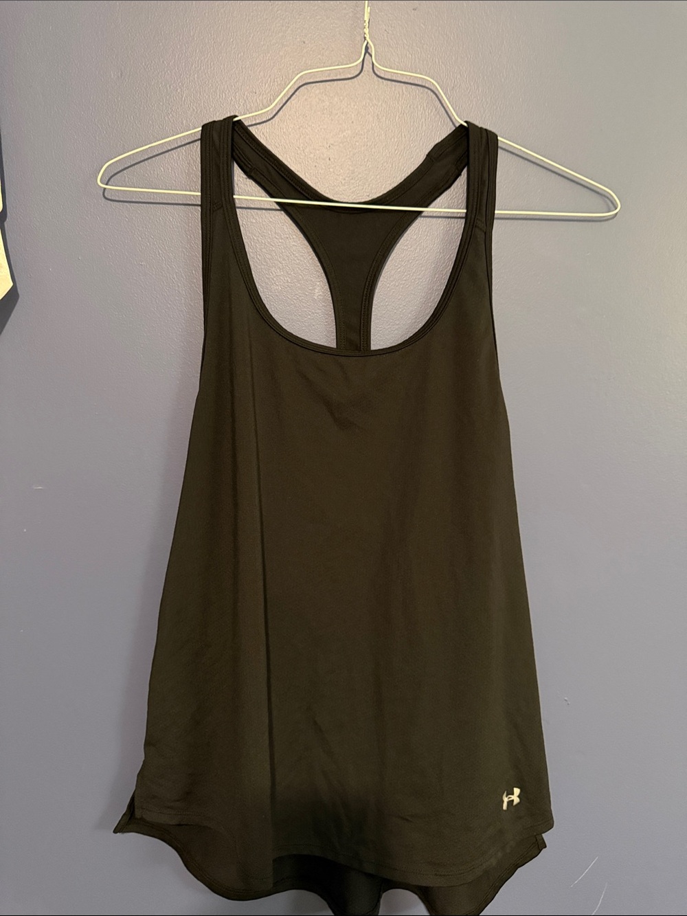 Under Armor black tank